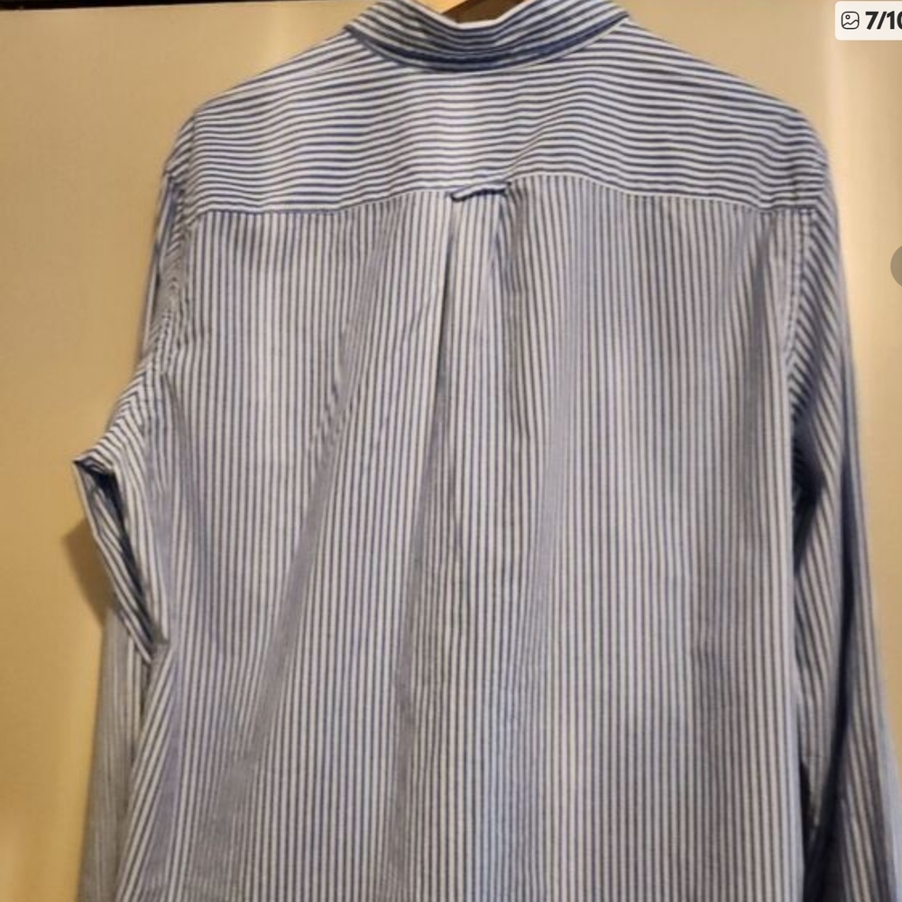 M46 American Eagle Outfitter Athletic Fit Blue and White Striped Button-up Shirt - Picture 5 of 8